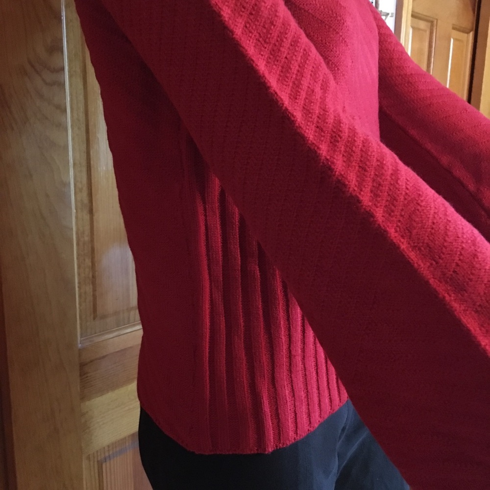 Renuar Red Crew Neck Sweater - Picture 8 of 16